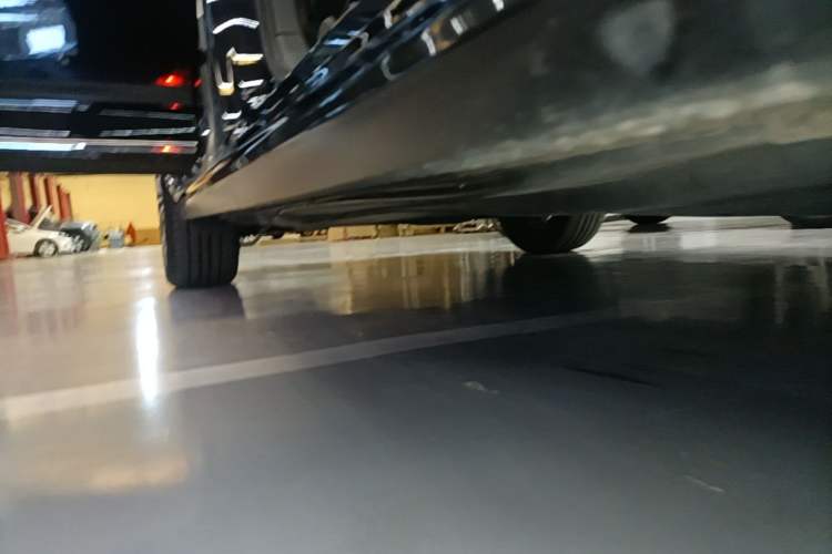 Used Volkswagen Passat 2019 330TSI Luxury Edition China VI Standard Right Side Sill