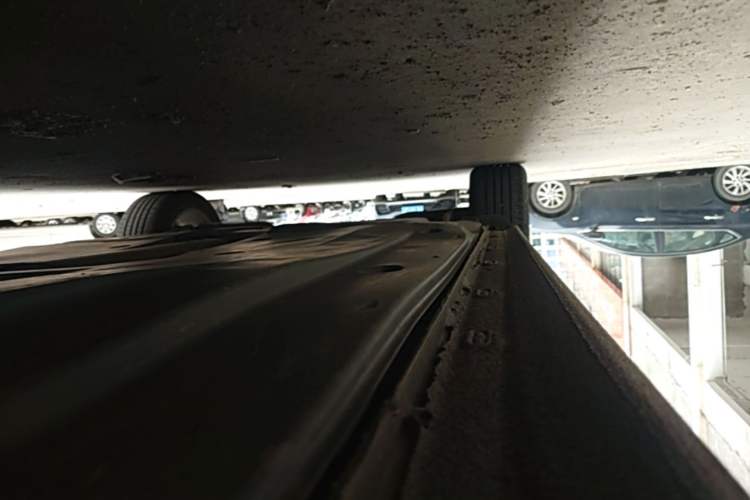 Used Volkswagen Passat 2019 330TSI Elite Edition China VI Right Side Sill