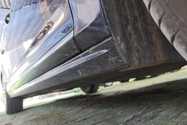 Used Volkswagen Passat 2019 330TSI Luxury Edition China VI Standard Right Side Sill