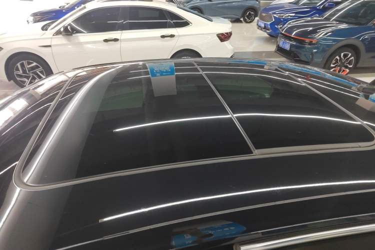 Used Volkswagen Passat 2019 330TSI Luxury Edition China VI Standard Roof