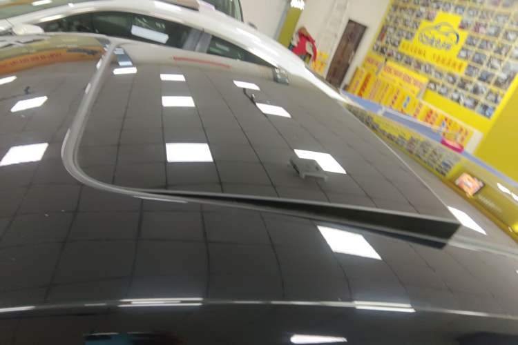 Used Volkswagen Passat 2019 330TSI Elite Edition China VI Roof