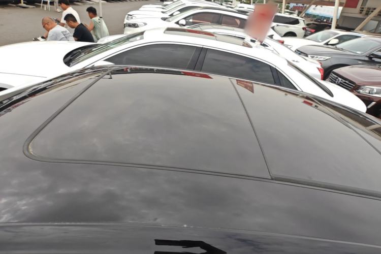 Used Volkswagen Passat 2019 330TSI Elite Edition China VI Roof