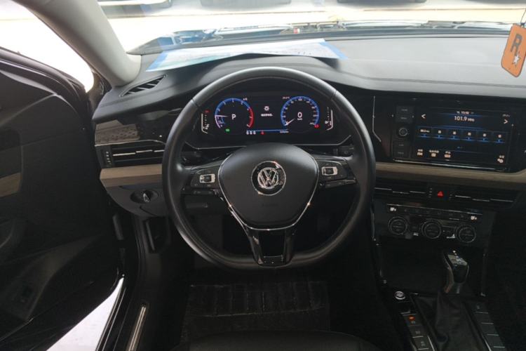 Used Volkswagen Passat 2019 330TSI Luxury Edition China VI Standard Steering Wheel