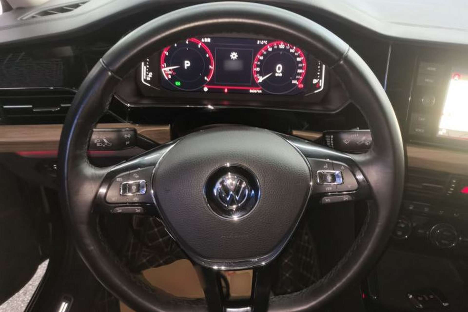 Used Volkswagen Passat 2019 330TSI Luxury Edition China VI Standard Steering Wheel