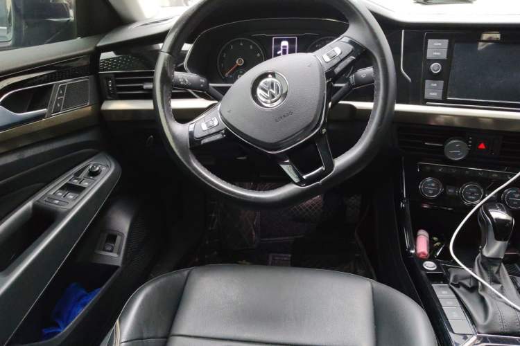 Used Volkswagen Passat 2019 330TSI Elite Edition China V Standard Steering Wheel