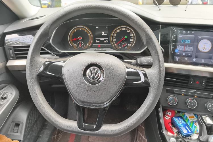 Used Volkswagen Passat 2019 280TSI Business Edition China VI Steering Wheel