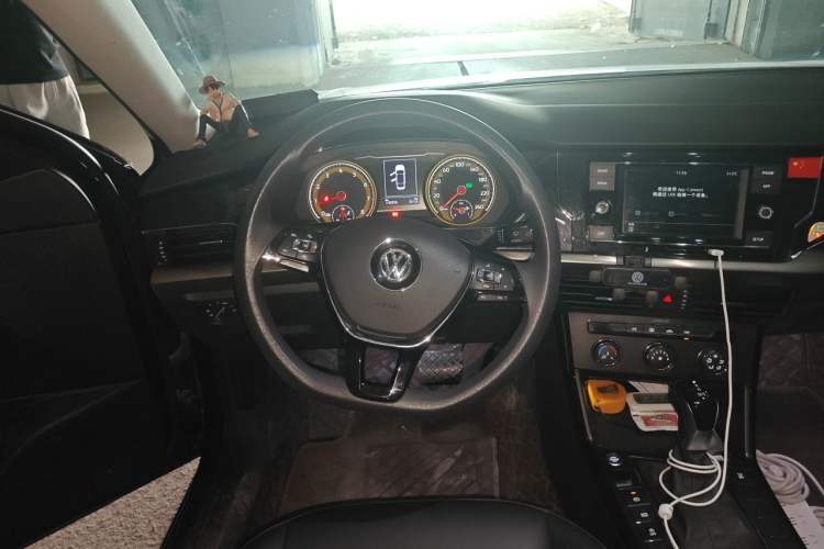 Used Volkswagen Passat 2019 280TSI Business Edition China VI Steering Wheel