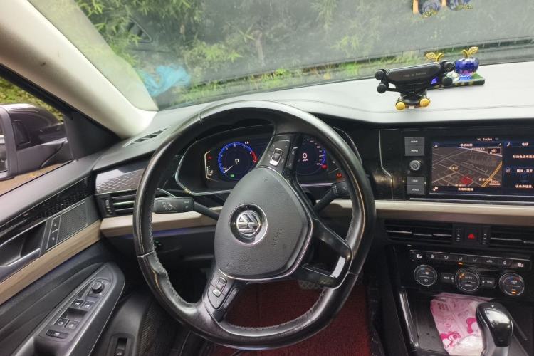 Used Volkswagen Passat 2019 330TSI Luxury Edition China VI Standard Steering Wheel