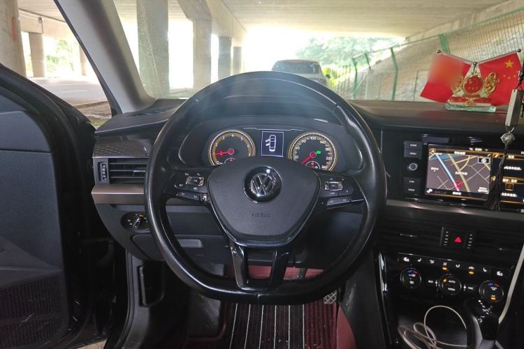 Used Volkswagen Passat 2019 330TSI Elite Edition China VI Steering Wheel