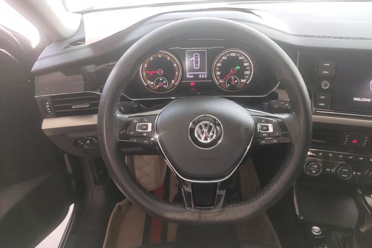 Used Volkswagen Passat 2019 330TSI Elite Edition China VI Steering Wheel