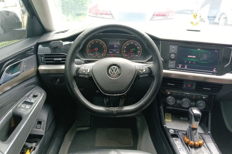 Used Volkswagen Passat 2019 330TSI Elite Edition China V Standard Steering Wheel