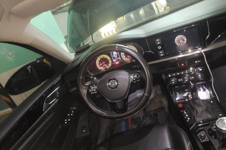 Used Volkswagen Passat 2019 330TSI Elite Edition China V Standard Steering Wheel
