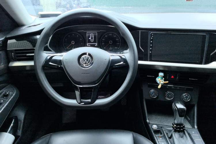 Used Volkswagen Passat 2019 280TSI Business Edition China VI Steering Wheel