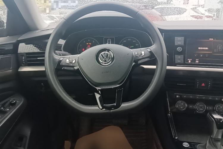 Used Volkswagen Passat 2019 330TSI Elite Edition China V Standard Steering Wheel