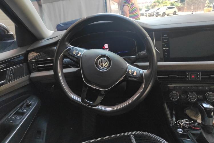 Used Volkswagen Passat 2019 330TSI Prestige Edition China V Standard Steering Wheel