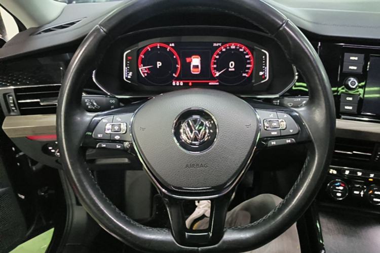 Used Volkswagen Passat 2019 330TSI Luxury Edition China V Standard Steering Wheel