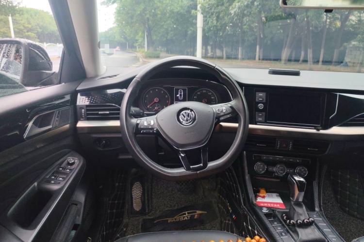 Used Volkswagen Passat 2019 280TSI Elite Edition China VI Standard Steering Wheel