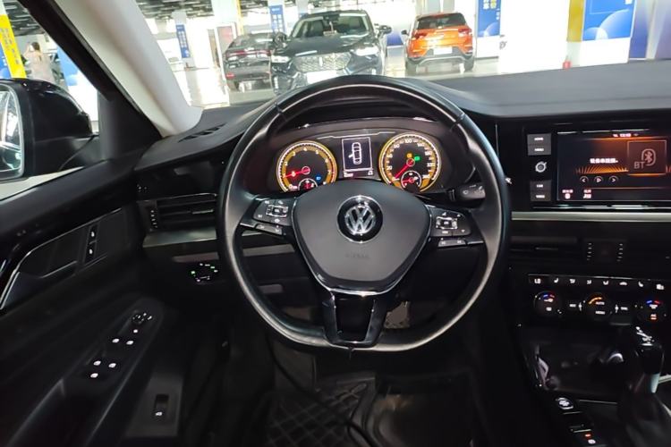 Used Volkswagen Passat 2019 280TSI Elite Edition China VI Standard Steering Wheel