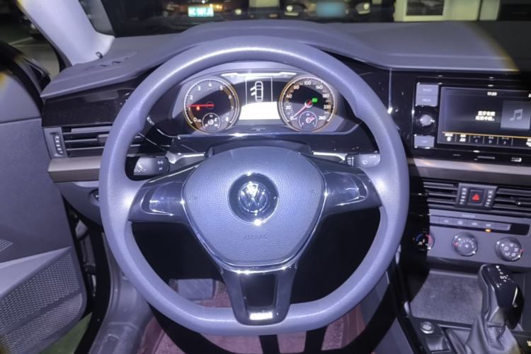 Used Volkswagen Passat 2019 280TSI Business Edition China VI Steering Wheel
