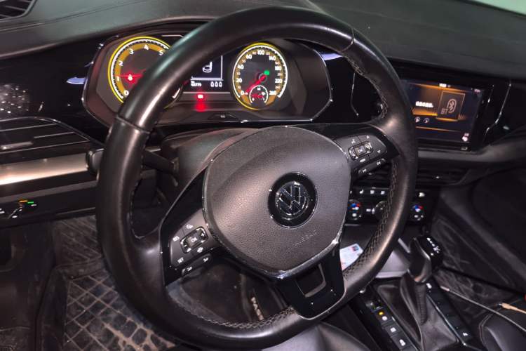 Used Volkswagen Passat 2019 330TSI Elite Edition China V Standard Steering Wheel