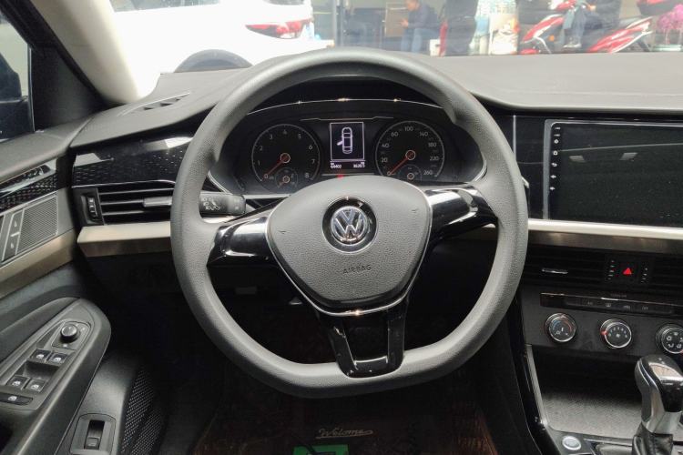Used Volkswagen Passat 2019 280TSI Business Edition China VI Steering Wheel