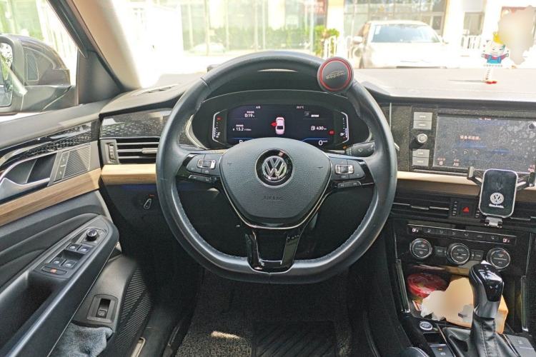 Used Volkswagen Passat 2019 380TSI Luxury Edition China VI Standard Steering Wheel