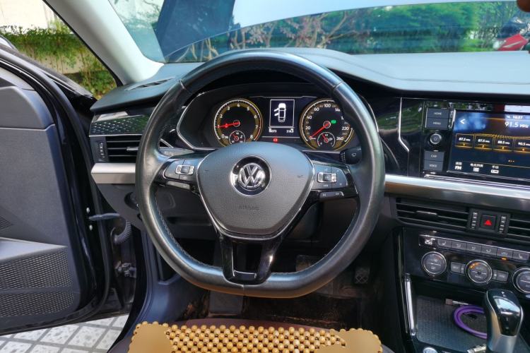 Used Volkswagen Passat 2019 280TSI Elite Edition China V Standard Steering Wheel