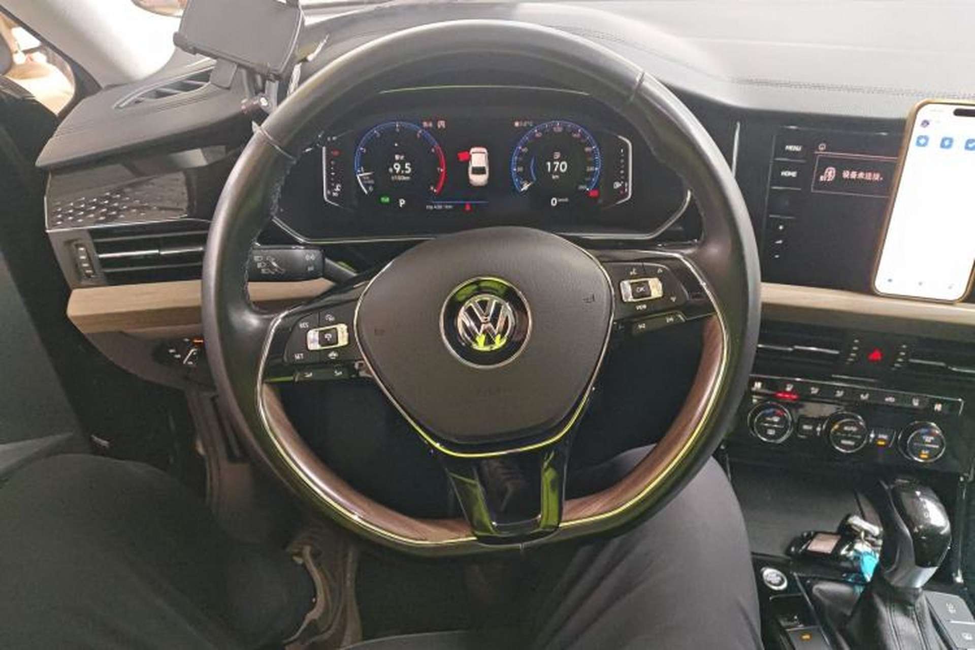Used Volkswagen Passat 2019 330TSI Prestige Edition China VI Standard Steering Wheel