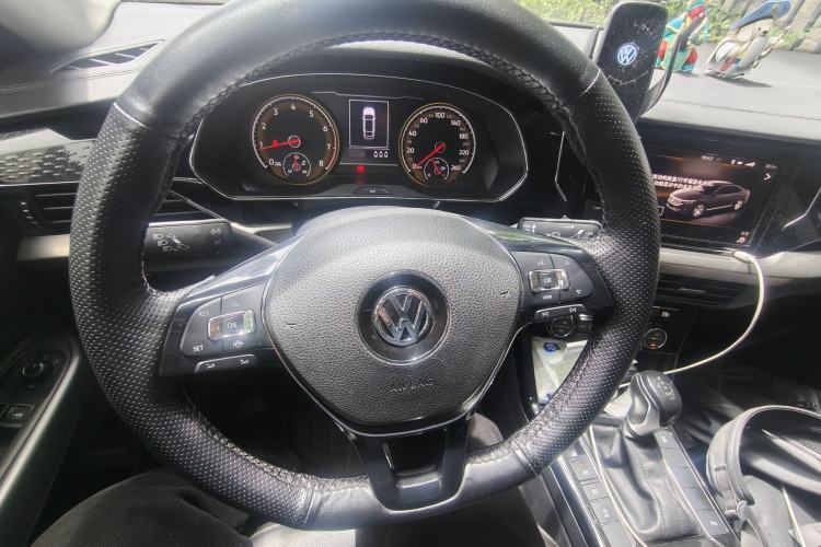 Used Volkswagen Passat 2019 280TSI Elite Edition China VI Standard Steering Wheel