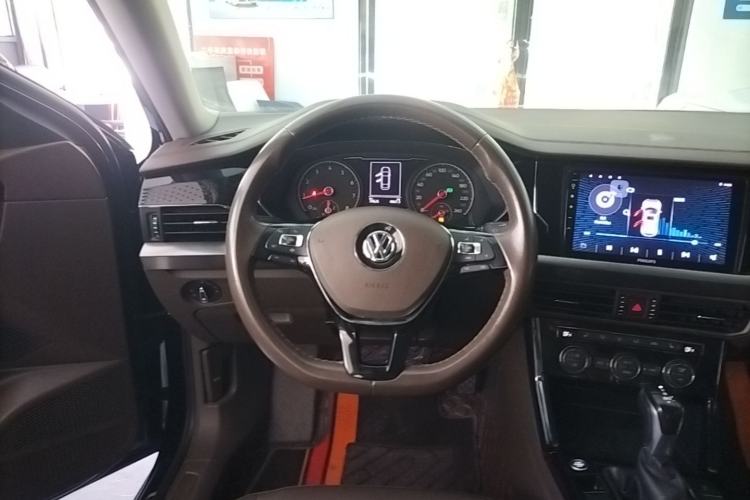 Used Volkswagen Passat 2019 330TSI Elite Edition China VI Steering Wheel