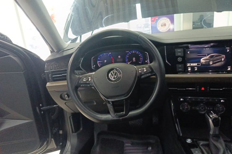 Used Volkswagen Passat 2019 330TSI Luxury Edition China VI Standard Steering Wheel