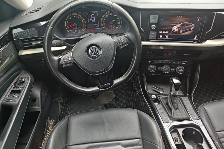 Used Volkswagen Passat 2019 330TSI Elite Edition China V Standard Steering Wheel