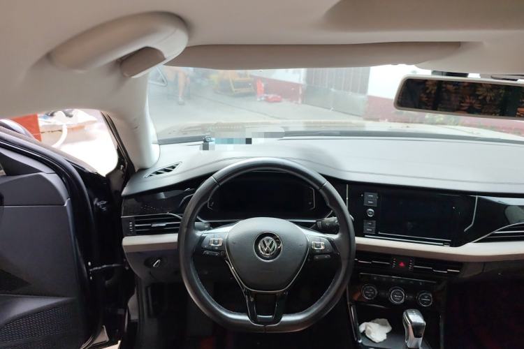 Used Volkswagen Passat 2019 330TSI Luxury Edition China VI Standard Steering Wheel
