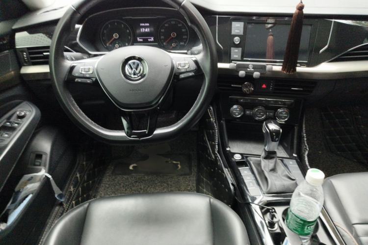 Used Volkswagen Passat 2019 330TSI Elite Edition China V Standard Steering Wheel
