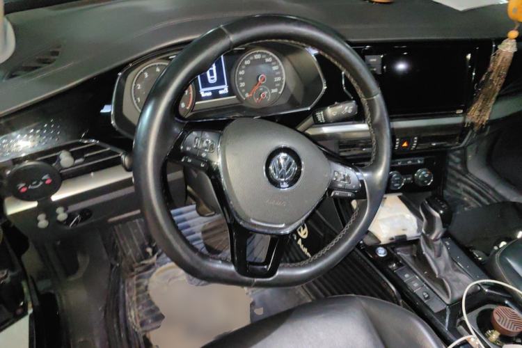 Used Volkswagen Passat 2019 330TSI Elite Edition China V Standard Steering Wheel
