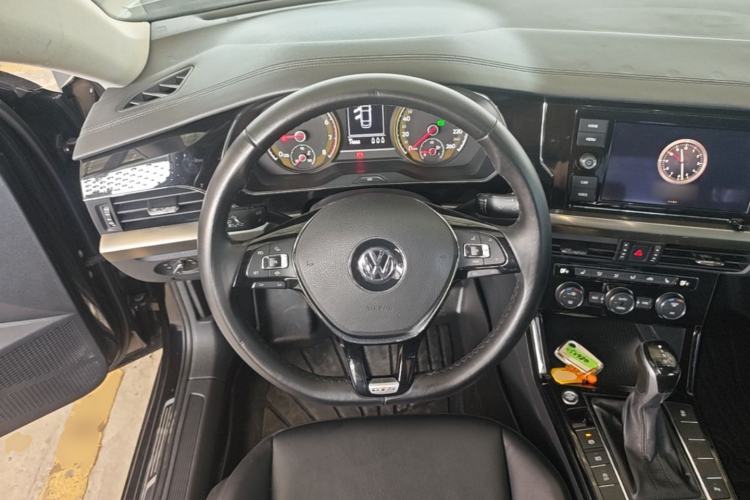Used Volkswagen Passat 2019 330TSI Elite Edition China V Standard Steering Wheel