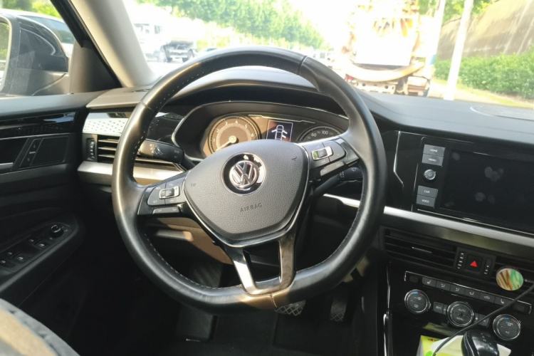 Used Volkswagen Passat 2019 330TSI Elite Edition China V Standard Steering Wheel