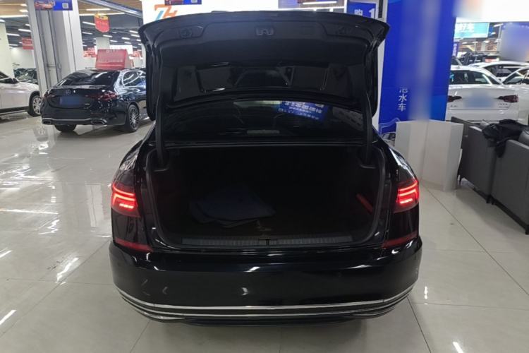 Used Volkswagen Passat 2019 330TSI Luxury Edition China VI Standard Trunk