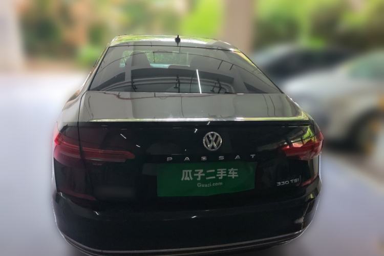 Used Volkswagen Passat 2019 330TSI Elite Edition China VI Trunk