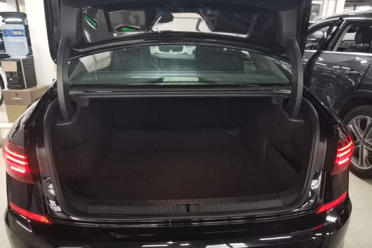 Used Volkswagen Passat 2019 380TSI Luxury Edition China VI Standard Trunk