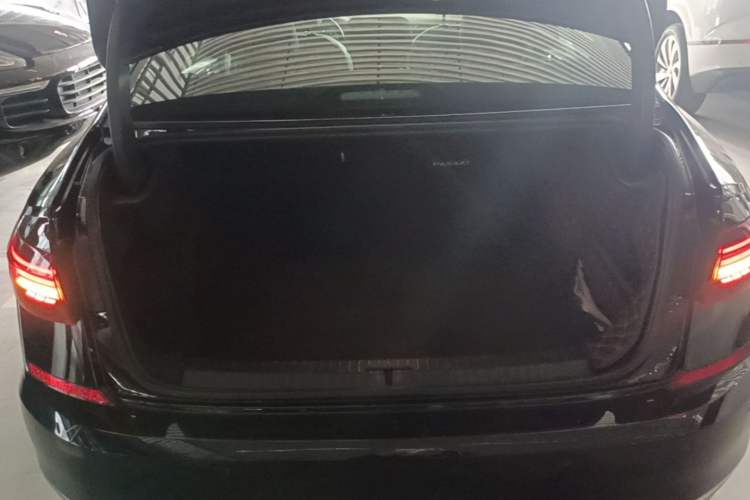 Used Volkswagen Passat 2019 330TSI Elite Edition China V Standard Trunk