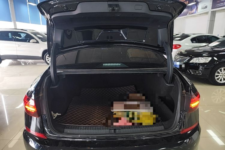 Used Volkswagen Passat 2019 280TSI Business Edition China VI Trunk