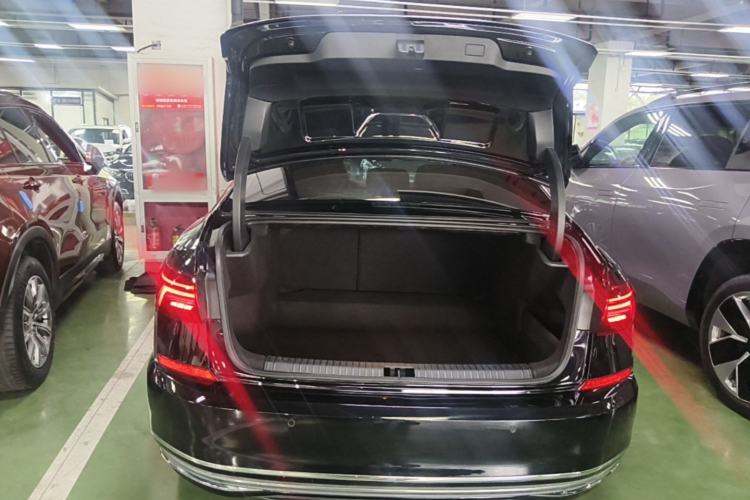 Used Volkswagen Passat 2019 330TSI Luxury Edition China V Standard Trunk
