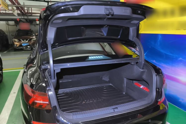 Used Volkswagen Passat 2019 280TSI Business Edition China VI Trunk