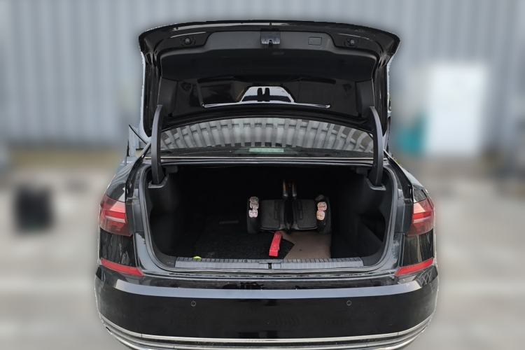 Used Volkswagen Passat 2019 330TSI Luxury Edition China VI Standard Trunk