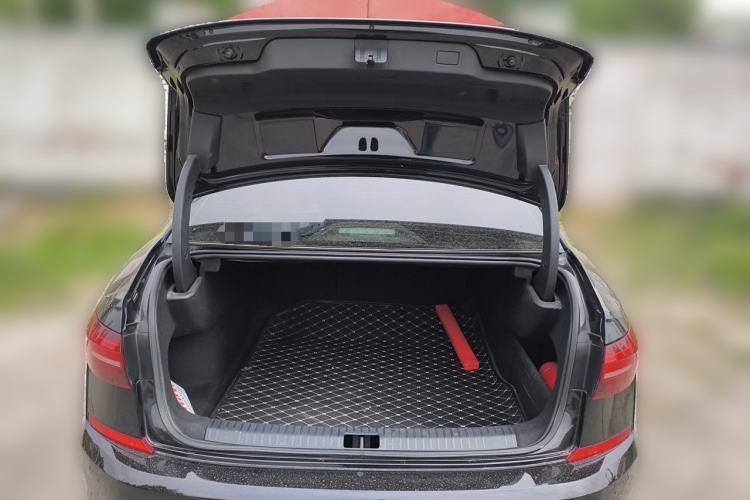 Used Volkswagen Passat 2019 330TSI Luxury Edition China VI Standard Trunk
