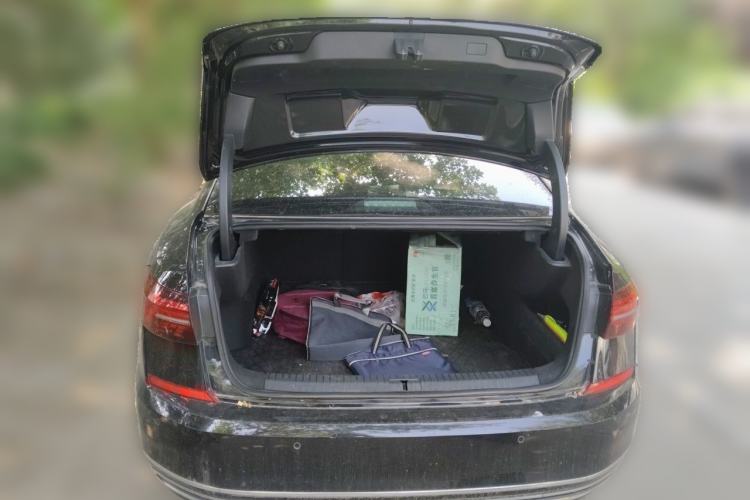 Used Volkswagen Passat 2019 330TSI Luxury Edition China VI Standard Trunk