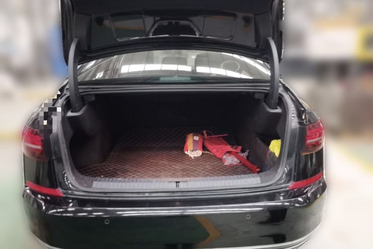 Used Volkswagen Passat 2019 330TSI Luxury Edition China VI Standard Trunk