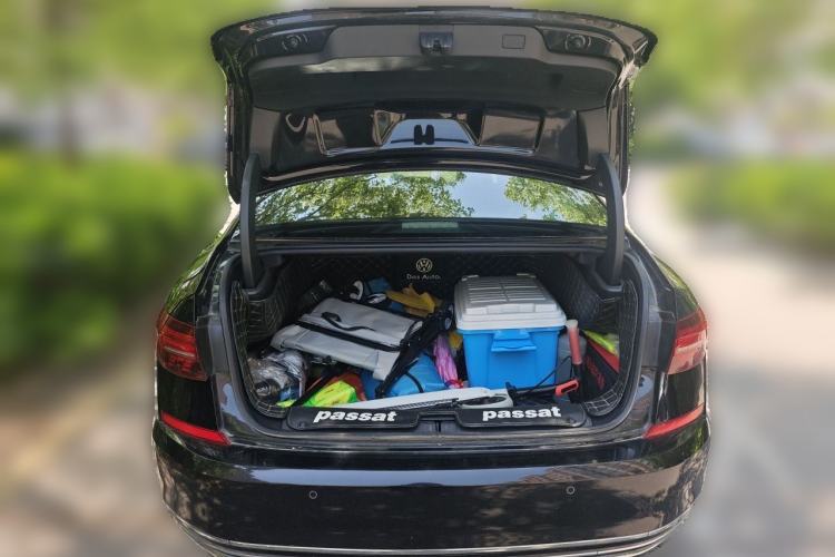 Used Volkswagen Passat 2019 330TSI Elite Edition China VI Trunk