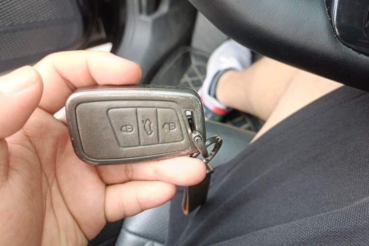 Used Volkswagen Passat 2019 330TSI Luxury Edition China VI Standard Vehicle Key
